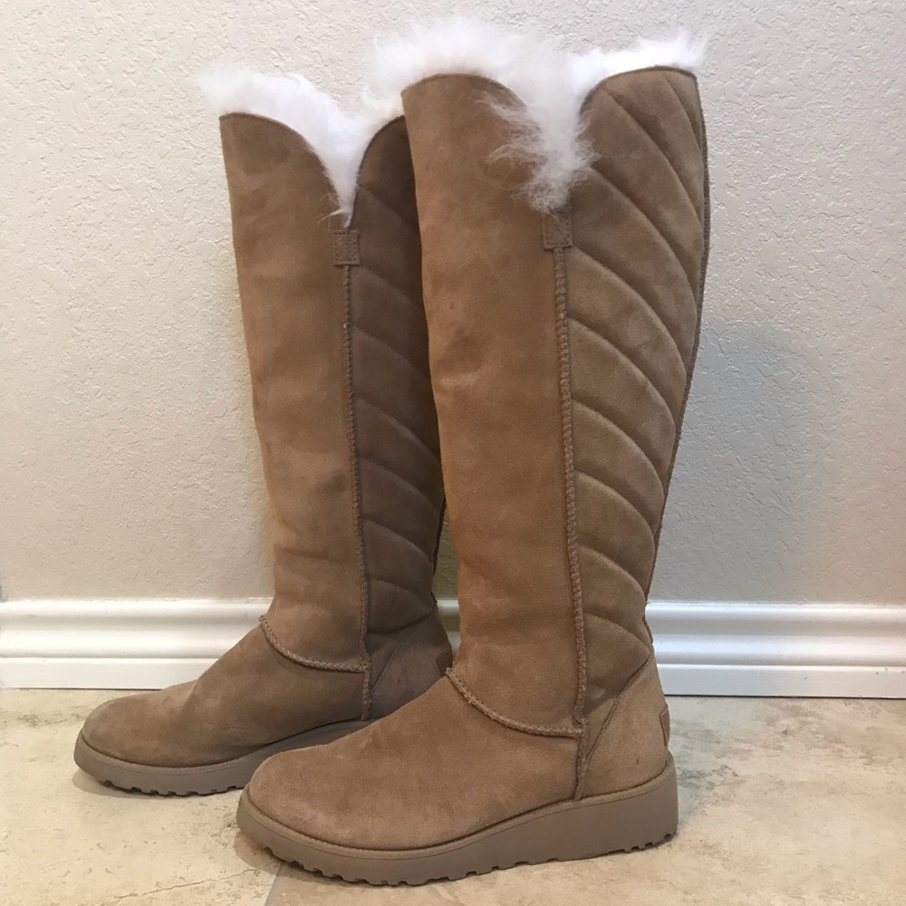 NWOT Chestnut Rosalind Ugg Boots size 7 1/2